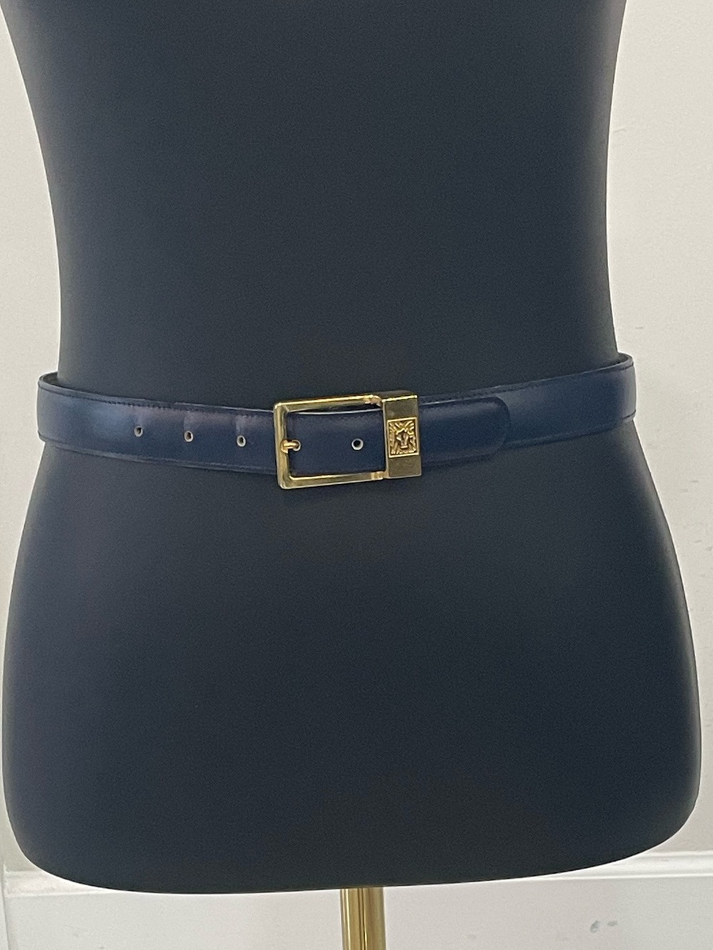 Anne Klein for Calderon Navy Leather Belt Size M Gold Lion Head.